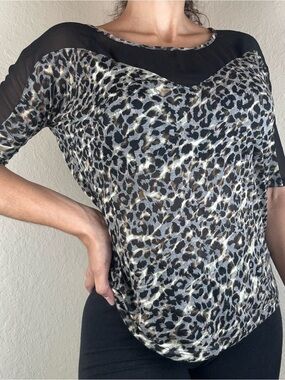FINAL SALE! Express Leopard Print Top Size S Black Sheer Yoke Short Sleeve